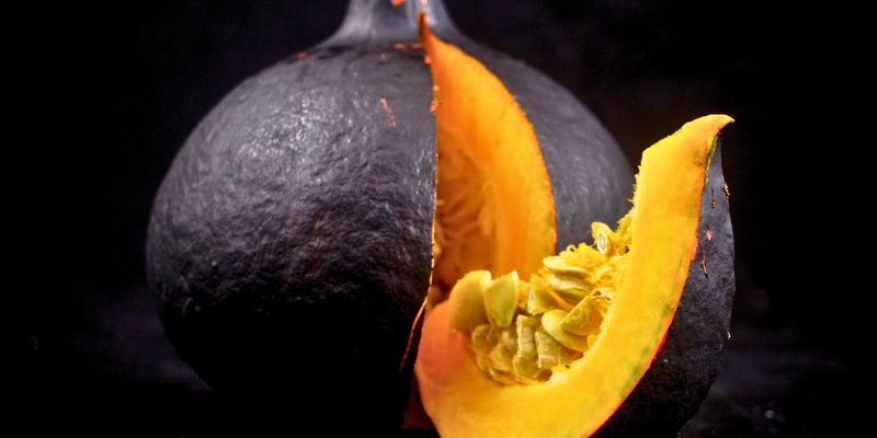 13 Varieties of Black Pumpkins For Dec and Cooking 9 Dark Knight pumpkin